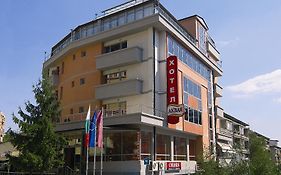 Хотел Аквая